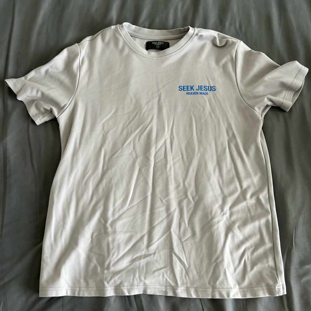 Seek Jesus Gray Performance Shirt